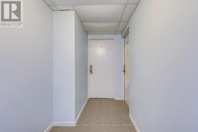 Building Photo - 63 Conroy Crescent