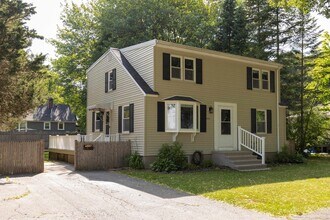 Building Photo - 400 Colonial Dr