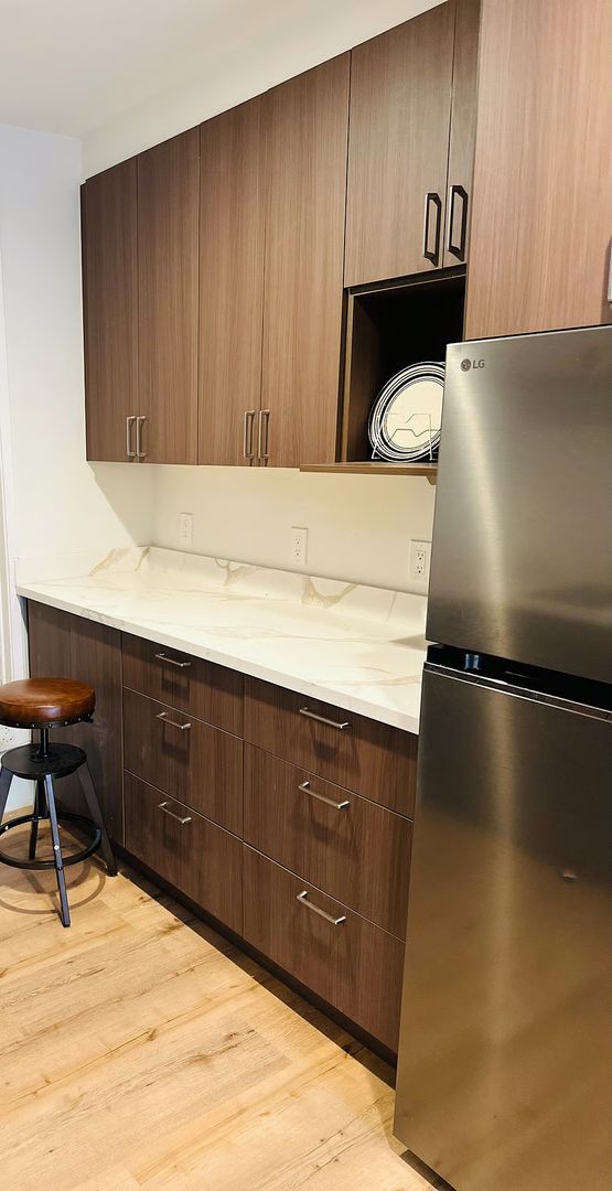 Foto del edificio - Peaceful, Fully Furnished Studio with Patio in Prime Santa Rosa