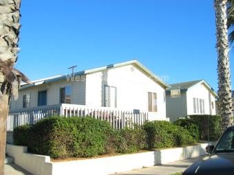 Primary Photo - 920 S Pacific St