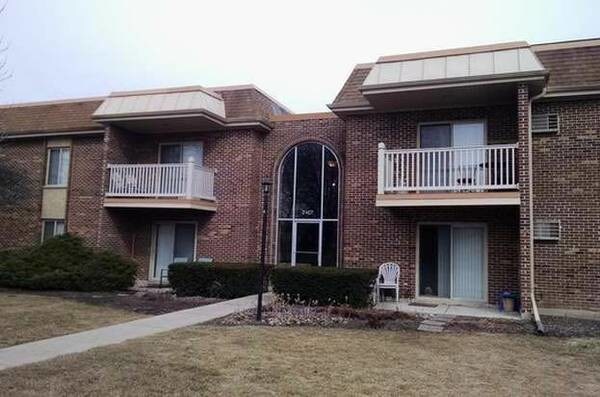 Vista a la calle - 2407 N Kennicott Dr