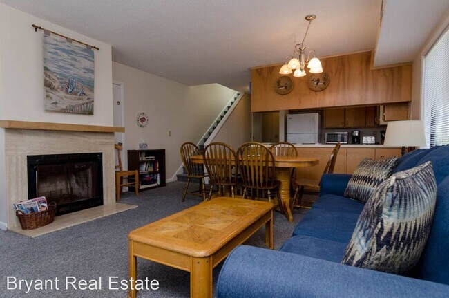 Foto del edificio - 3 br, 3 bath House - 13 East Henderson Str...
