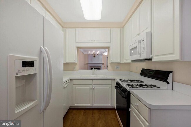Foto del edificio - 2301 Village Crossing Rd