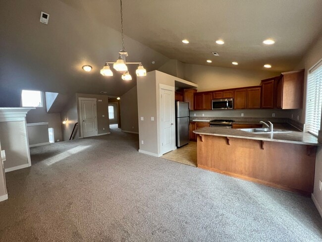Building Photo - Spacious 4-Bedroom Home—Quick Drive to Dow...