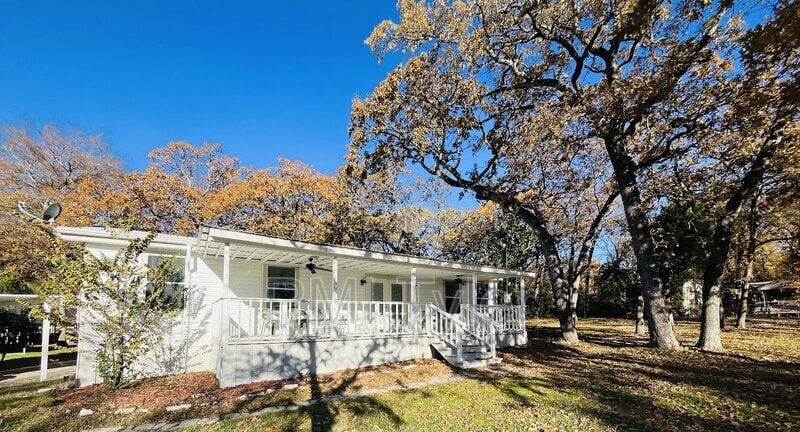 Foto principal - 223 Sunray St