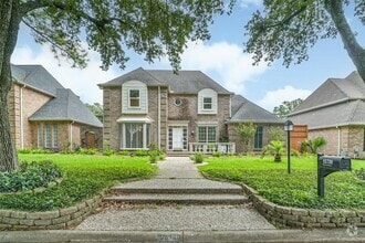 Building Photo - 15738 Fleetwood Oaks Dr