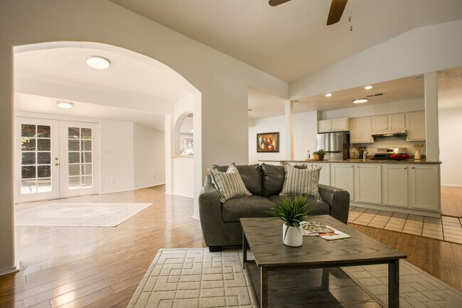 Foto del edificio - 5012 Watercress Dr NE