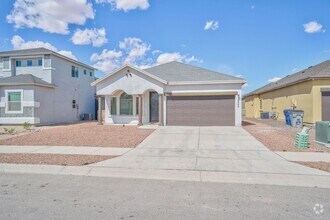 Building Photo - 14849 Tierra Escape Ave