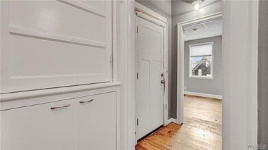 Building Photo - 2528 Main St