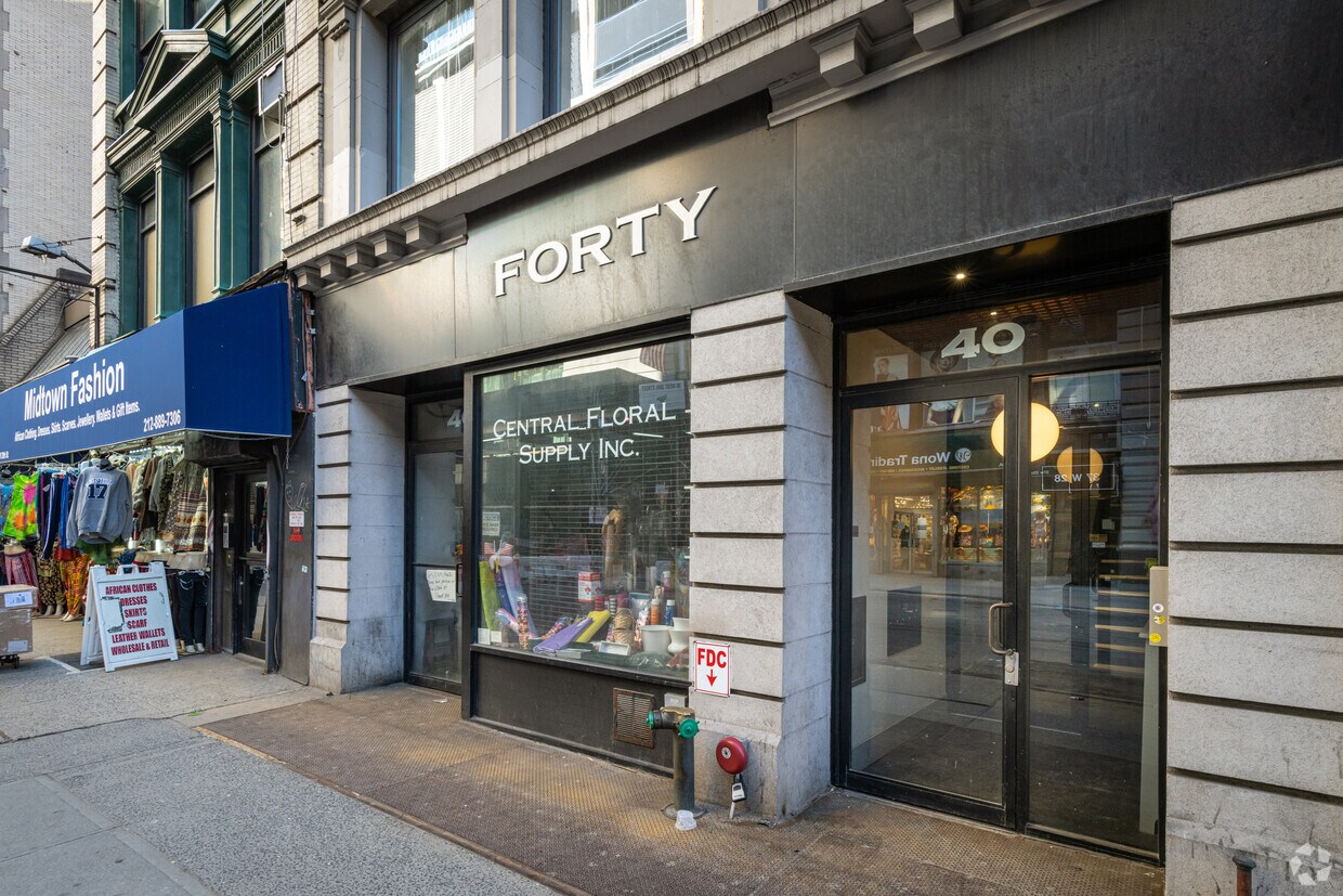 Exterior de la tienda - 40 W 28th St