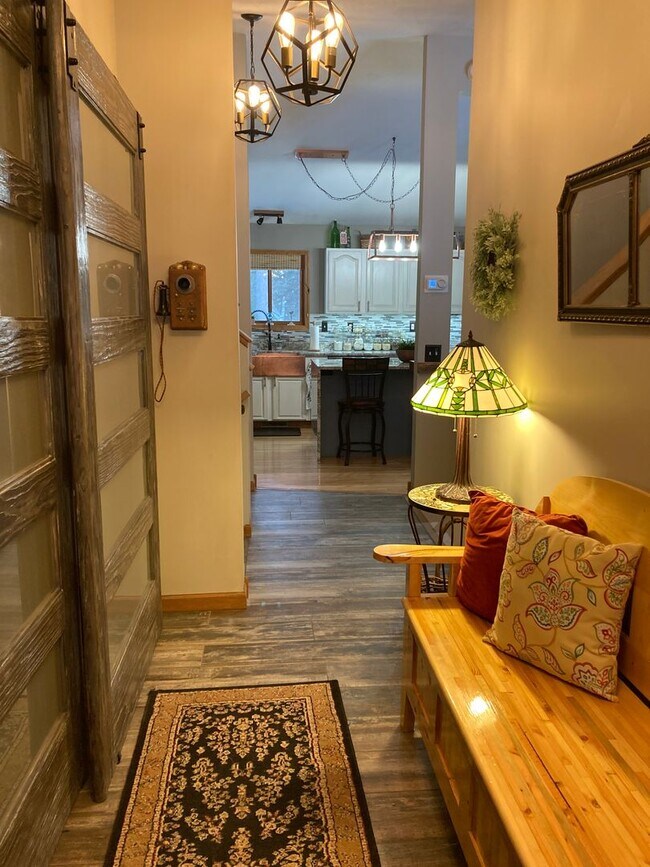 Foto del edificio - Beautiful 4 Bedroom 3 Bath Home in Cloquet...
