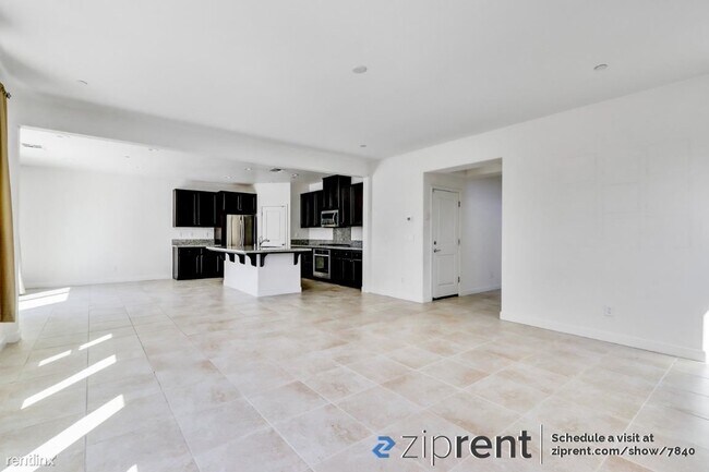 Foto del edificio - 4 br, 4 bath House - 553 E Solare Ave, Mou...
