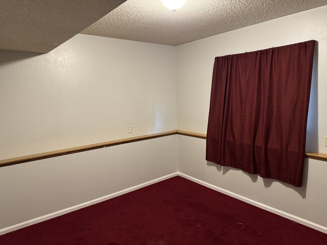 Building Photo - 4039 Cooke Dr