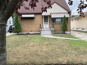 Building Photo - 159 Leonore Rd