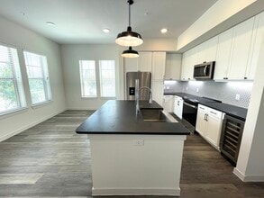 Building Photo - 8421 S Hwy 183