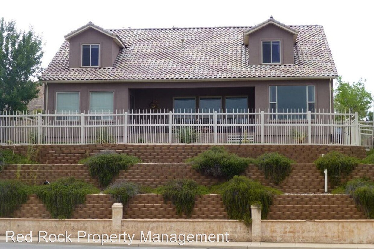 Primary Photo - 2 br, 2 bath House - 683 Crystal Dr