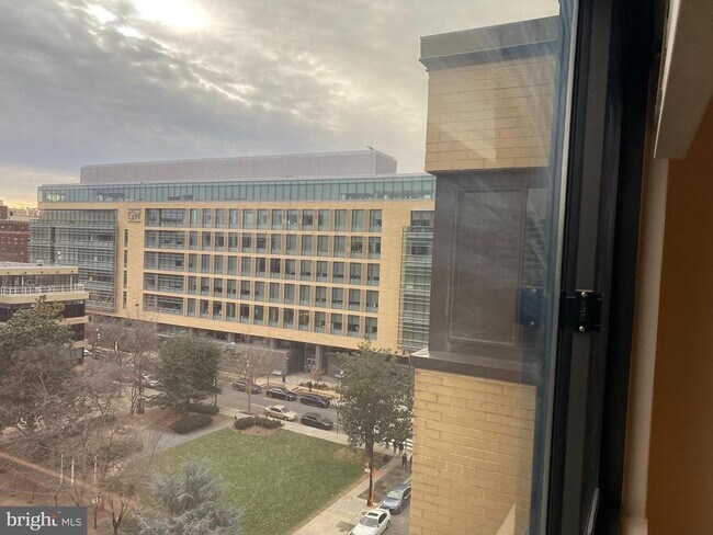 Foto del edificio - 2141 I St NW