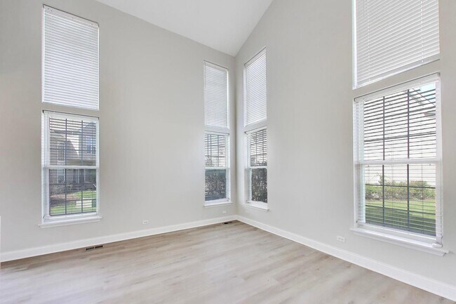 Foto del edificio - 2219 Rossiter Pkwy