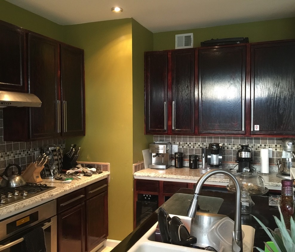Primary Photo - 212 Garrison Way