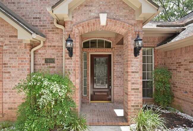 Foto del edificio - 7602 Melody Cir