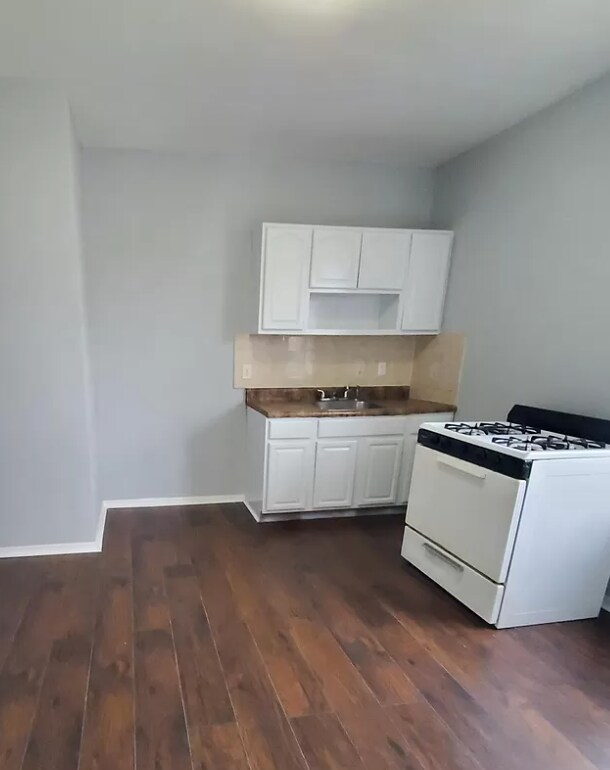 Building Photo - 80 Hillcrest Ter