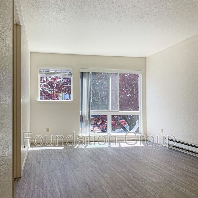 Foto del edificio - 916 N 104th St