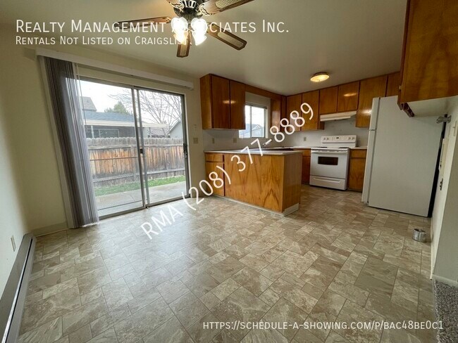 Foto del edificio - 2 Bedroom Duplex Located Near BSU  **$500 ...