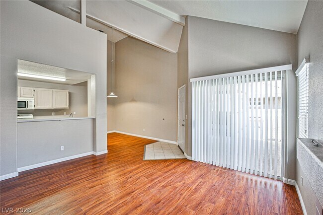 Foto del edificio - 5125 W Reno Ave
