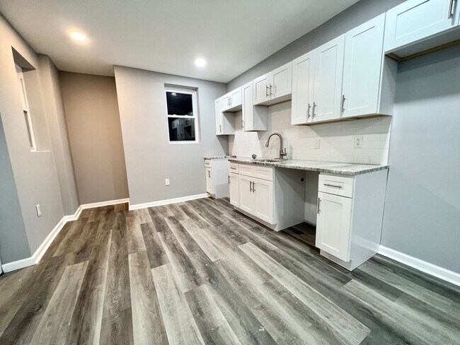 Building Photo - Anika Homes 3 Bedroom