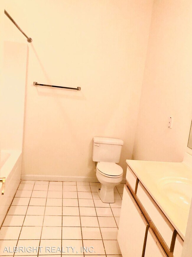 Foto del edificio - 2 br, 2 bath House - 142-01 GADSDEN ST.