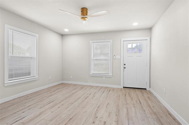 Foto del edificio - 1300 E Baltimore Ave