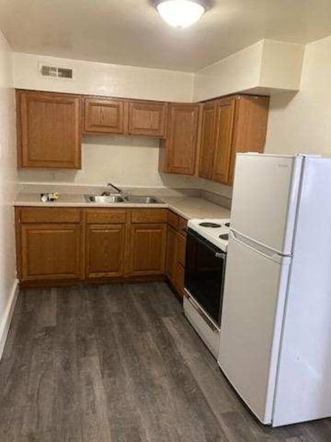 1537 Bluff St, Dubuque, IA 52001 Condo for Rent in Dubuque, IA