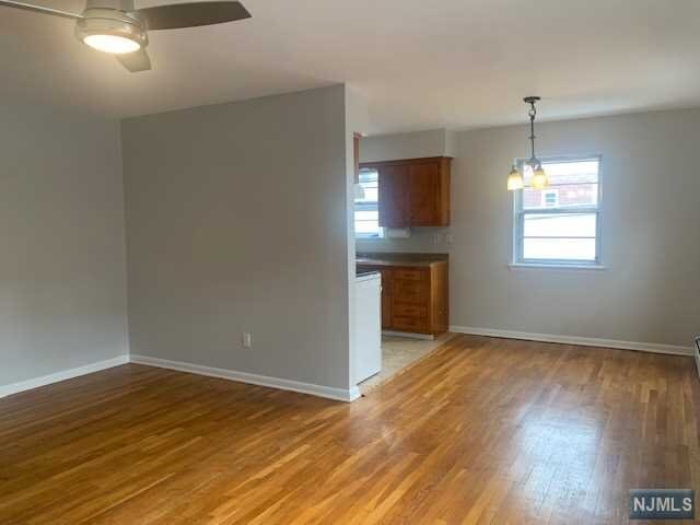 Building Photo - 131 6th St