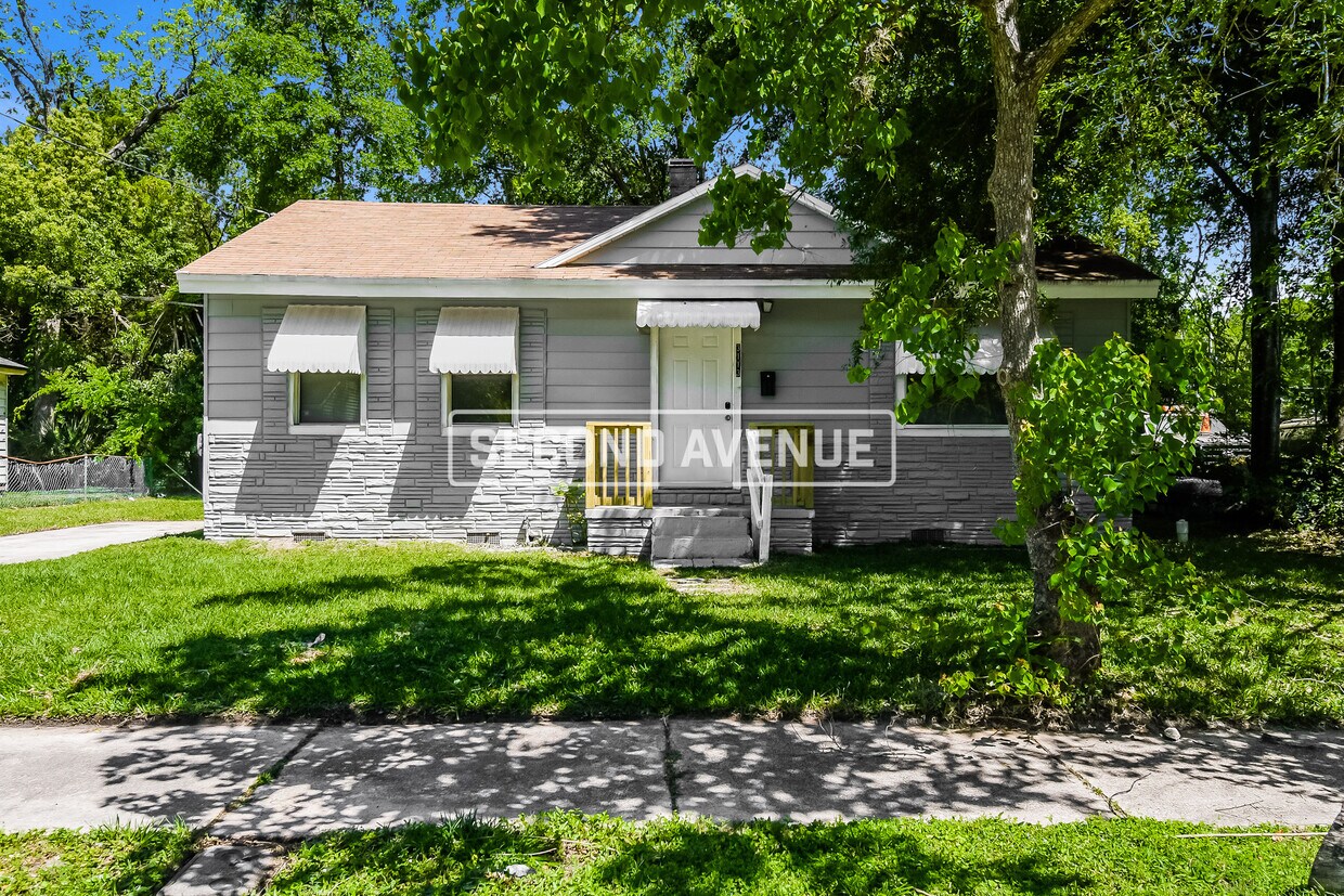 Primary Photo - 3113 4th Street Cir