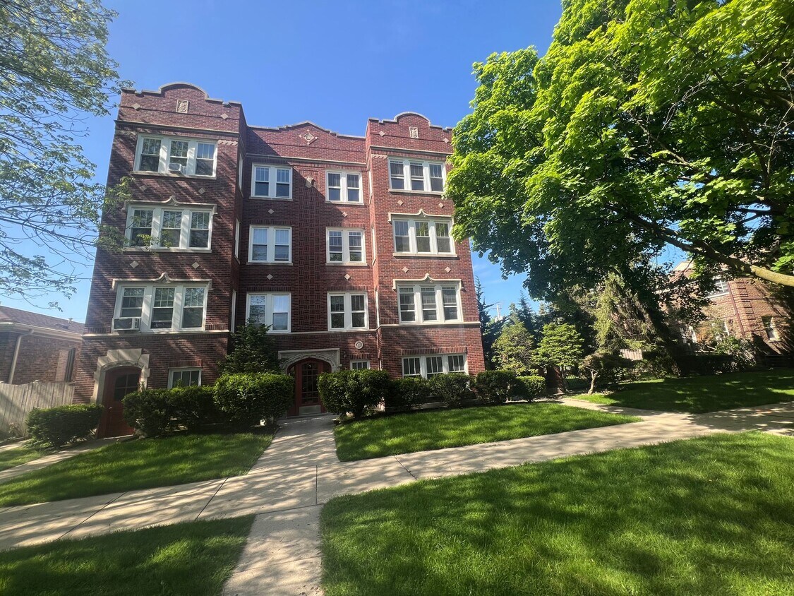 Primary Photo - Brand New Renovation! 3 BR/ 2 BA On Quiet ...