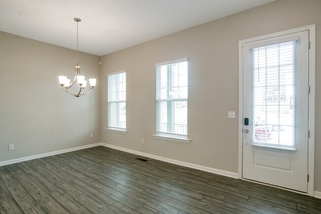 Building Photo - 3243 Herald Dr