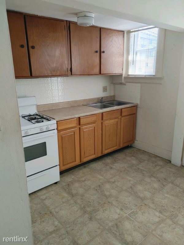 Primary Photo - 2 br, 1 bath Townhome - 1566 Worthington St.