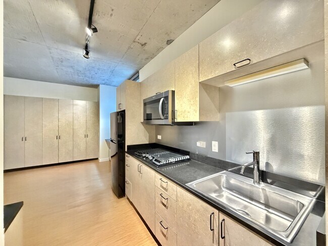 Foto del edificio - 1515 N Fremont St