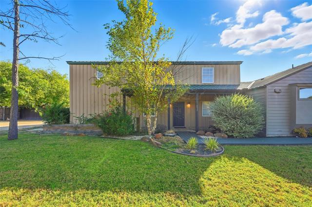 Foto principal - 633 Rose Garden Dr