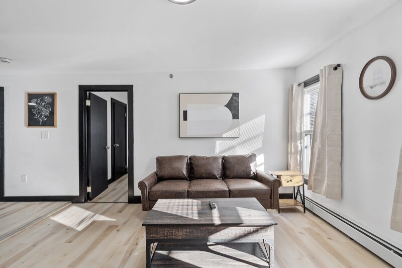 Foto principal - 1035 Lake Ave