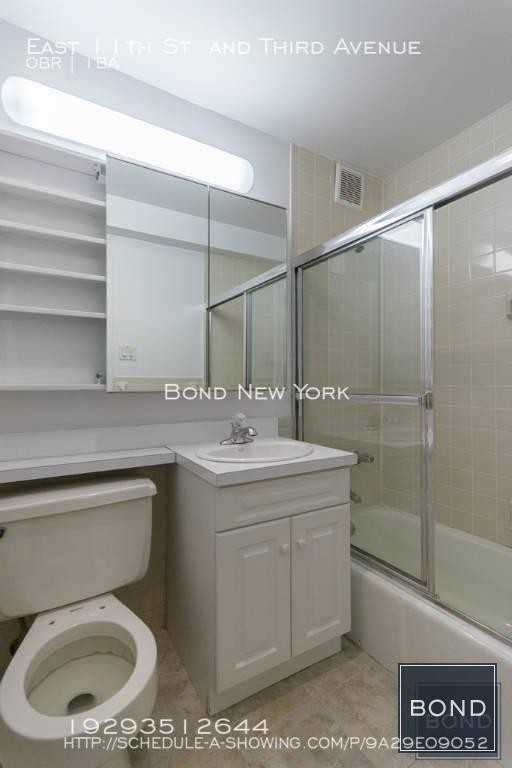 Foto del edificio - 207 E 12th St
