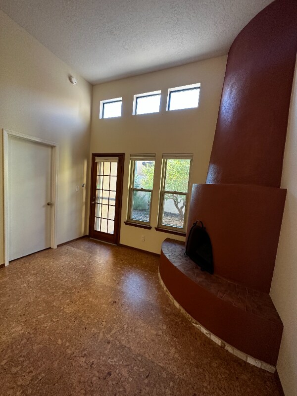 Building Photo - 13115 Terragon Pl NE