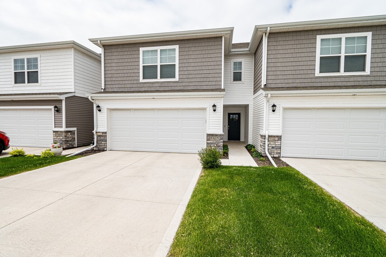 Foto principal - 5502 144th St