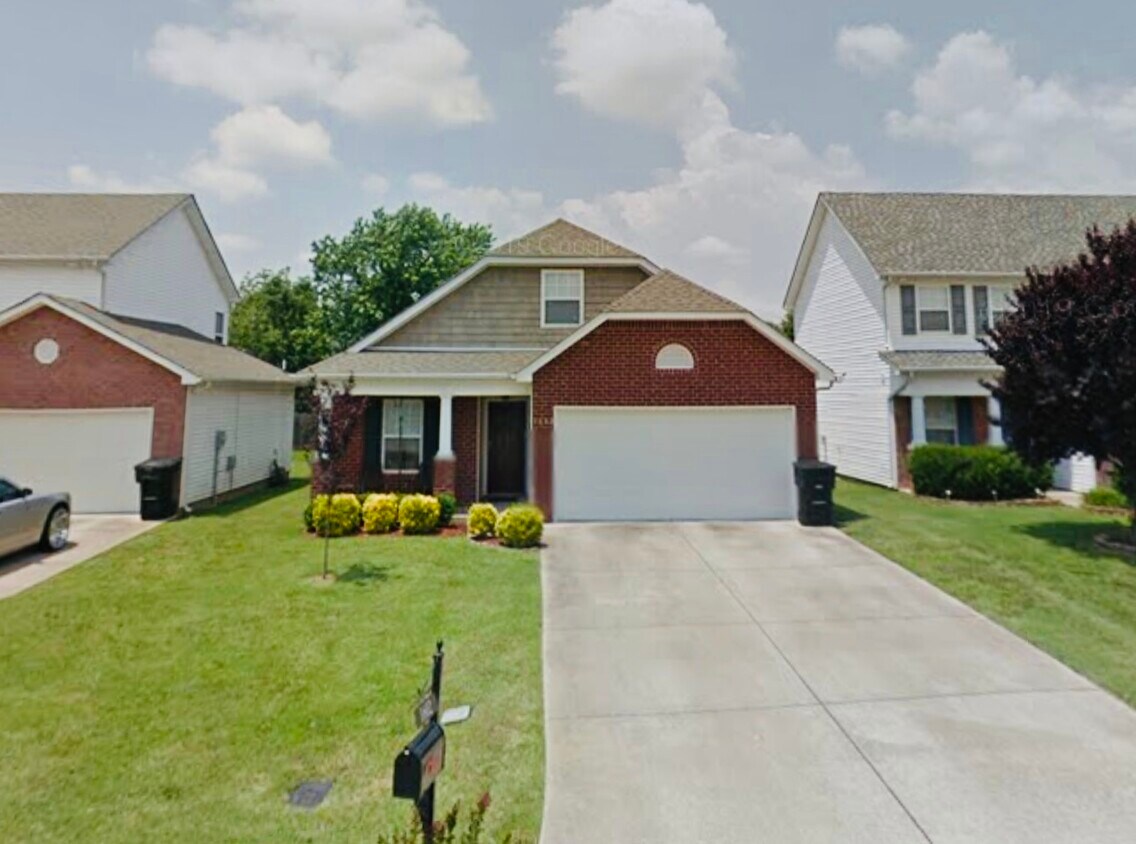 Primary Photo - 1602 Beaconcrest Cir