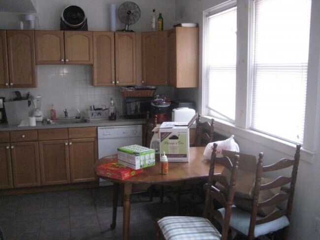 Foto del edificio - Nice 4 bed in Allston