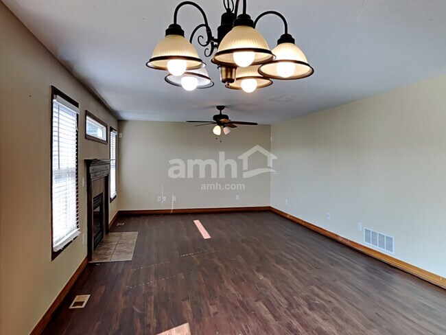 Building Photo - 7911 Butterfield Lane