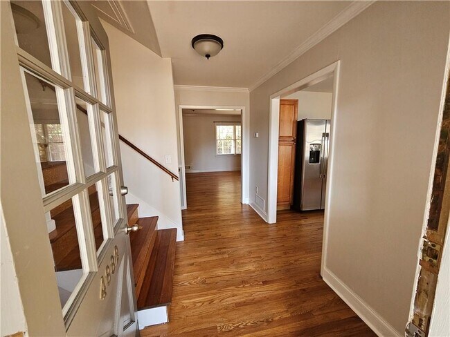 Foto del edificio - 4882 Happy Hollow Rd