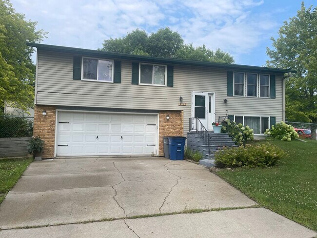 Foto del edificio - 2923 Heatherwood Cir S