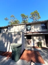 Building Photo - 901 Olmstead Dr