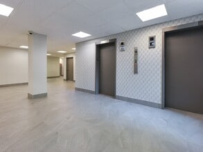 Building Photo - Southpoint